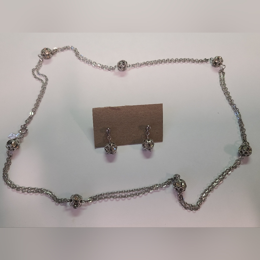 Vintage Sarah Coventry Silver Rhinestone Disco Ball Necklace and Earring Set